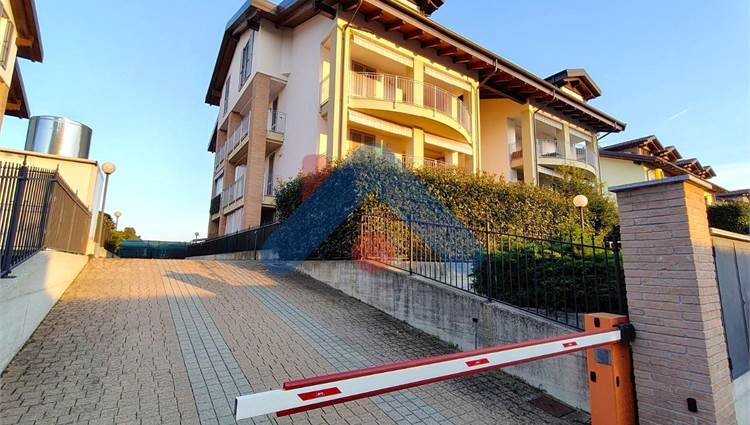Ingresso Posti Auto