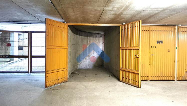 Vista Garage