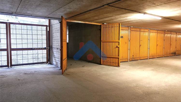 Vista Garage